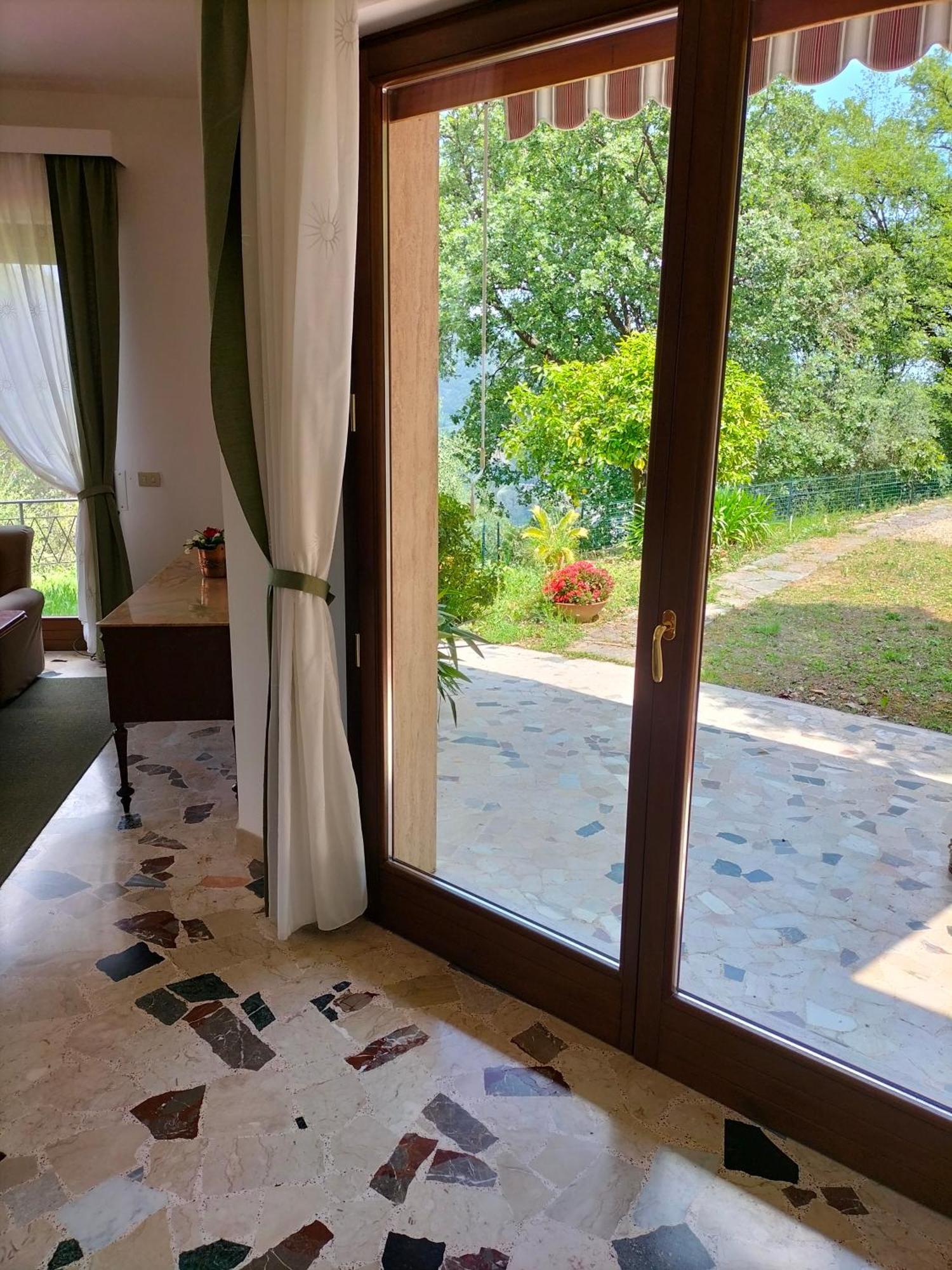 Casa Magnolia Appartement Camporosso  Buitenkant foto